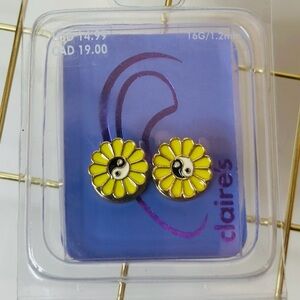 NEW Claire's Yin & Yang Yellow Flower Earrings 
16G 1.2mm Stainless Steel Gauge
